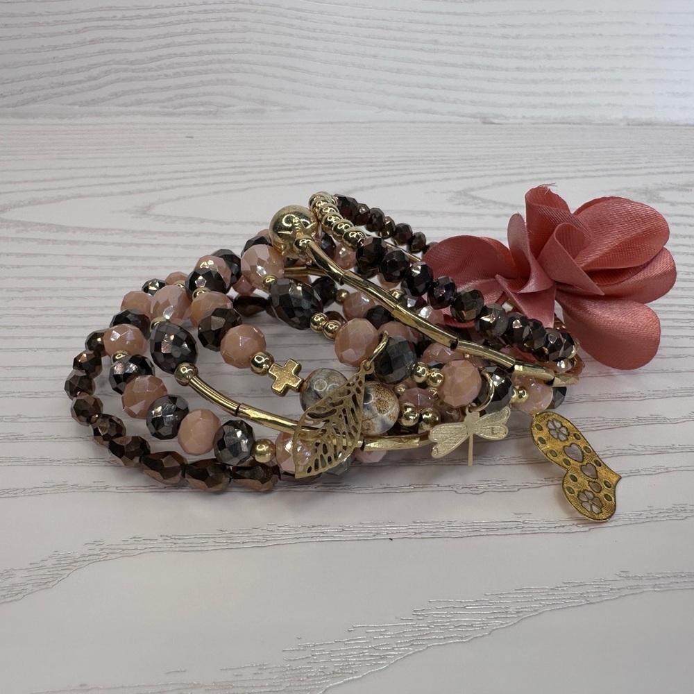 NEW handmade Elegant Gold ,Pink and brown chezco‎ crystal Beaded slinky Bracelet